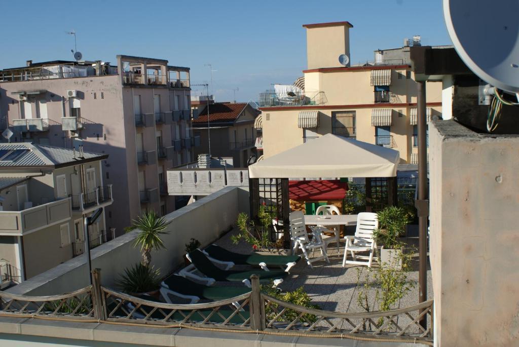 Residence Le Vele Cattolica Exteriör bild