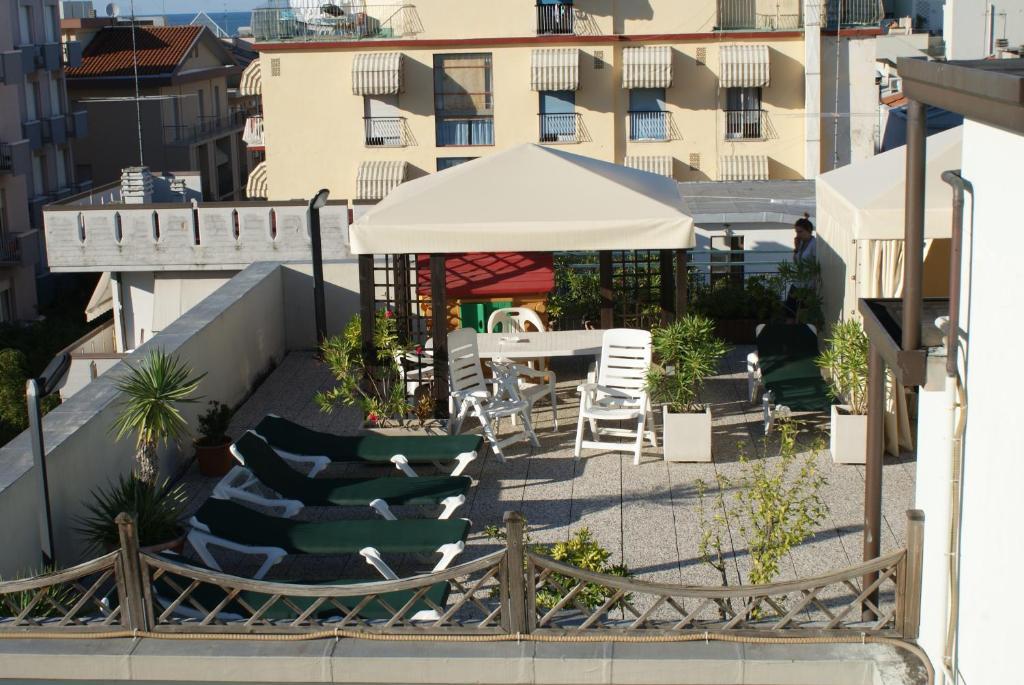 Residence Le Vele Cattolica Exteriör bild